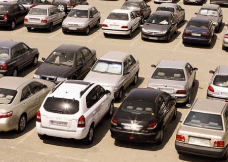 مجلس با هر گونه افزایش قیمت خودرو مخالف می باشد